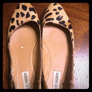 Steve Madden leopard print flats!